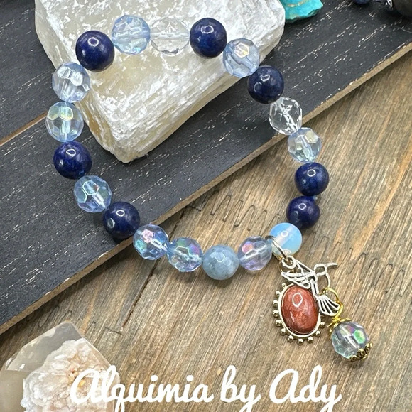 Alquimia Blue and Red Bracelet with Unique Charm - Picture 1 of 4